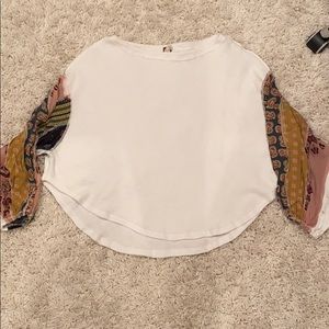 Baggy shirt with patterned sleeves